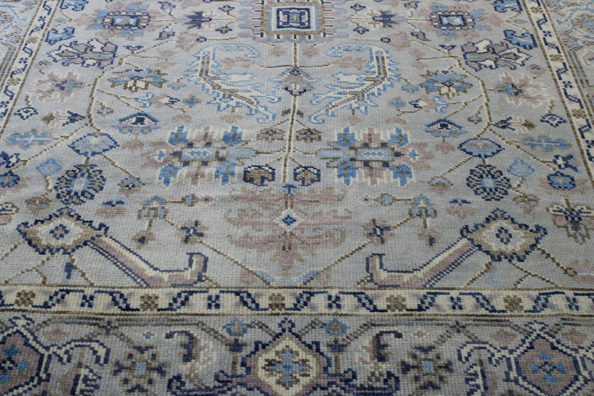 Oushak Colorful Ziegler rug border detail