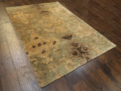Full view of modern Ikat rug