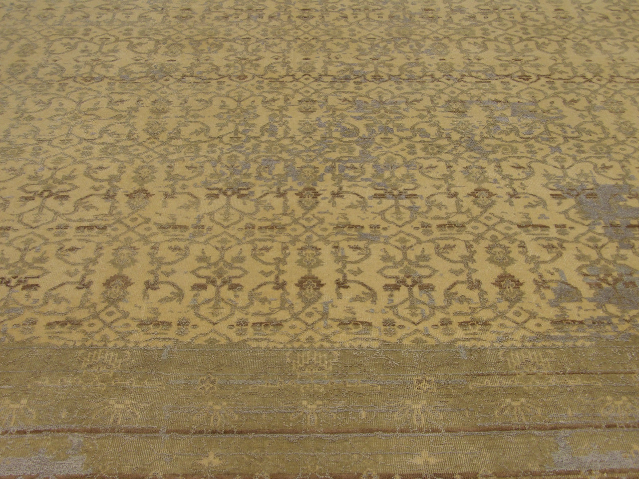 Transitional Vintage Erase Design rug border detail