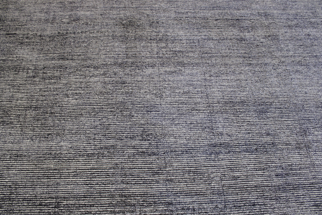 Full view of Modern Plain Abrash Design rug