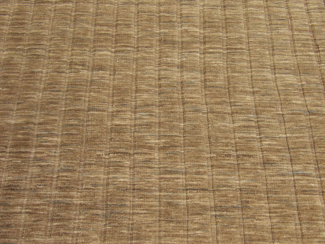 Modern Loom-Knotted rug border detail
