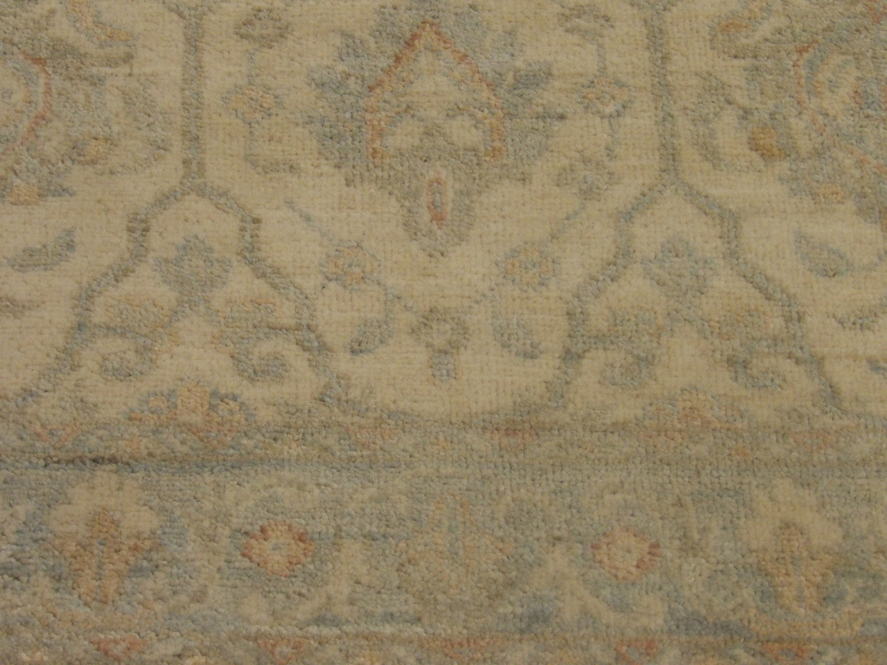 Oushak runner border detail