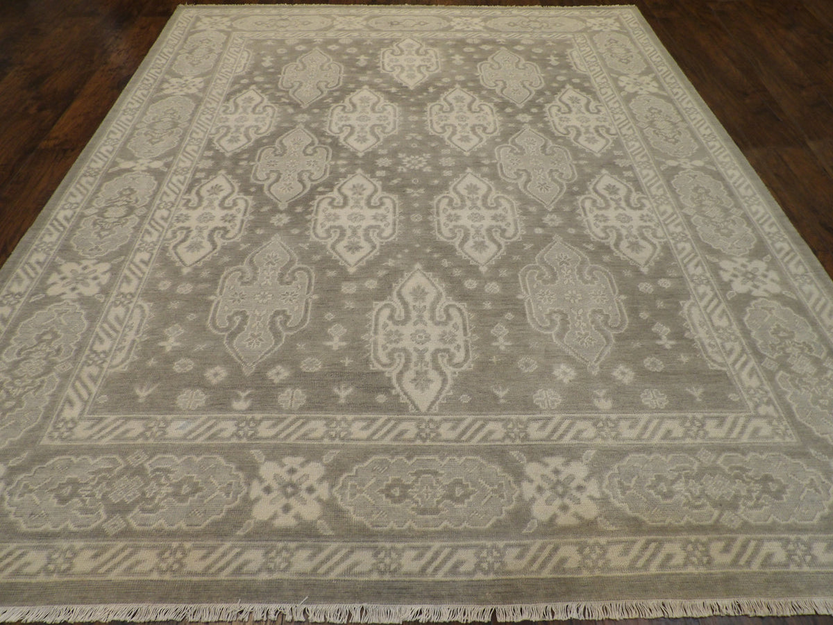 Oushak rug corner detail