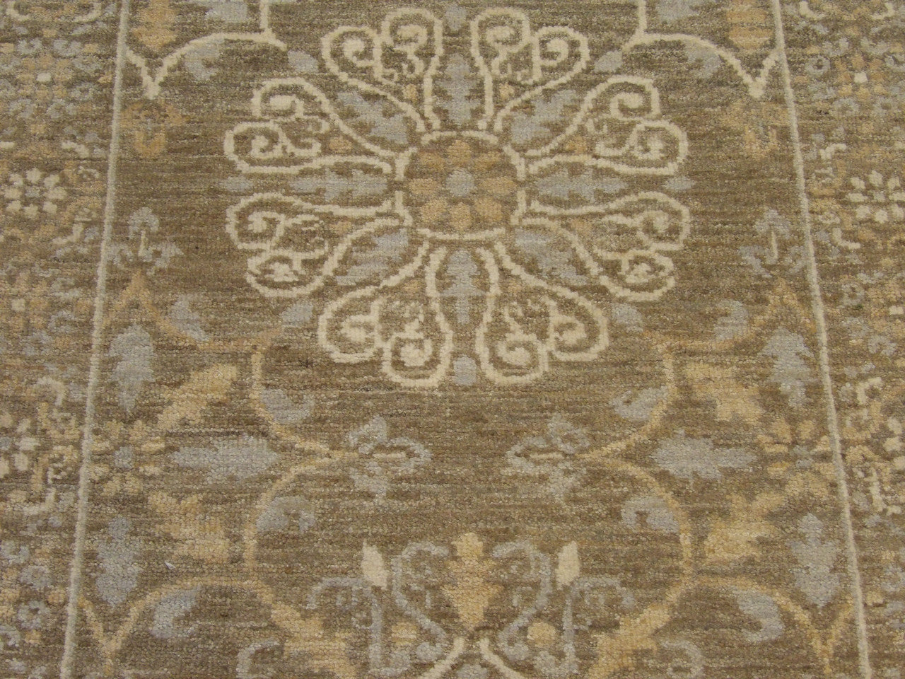Persian Mamluk rug border detail