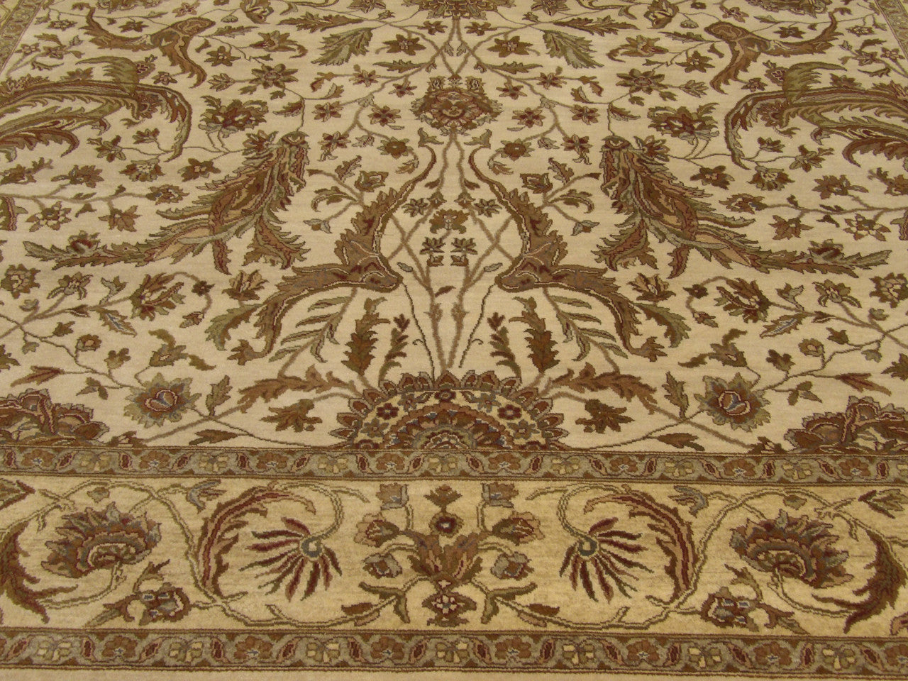 Fine Kashan Tie Dye rug border detail