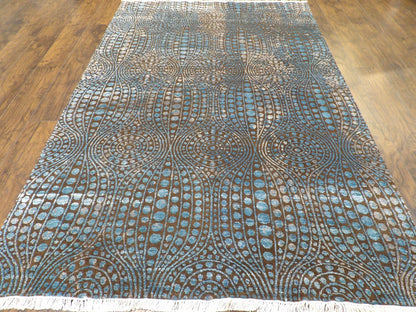 Arts and Crafts rug corner detail