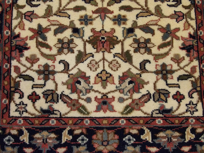 Kashan rug border detail