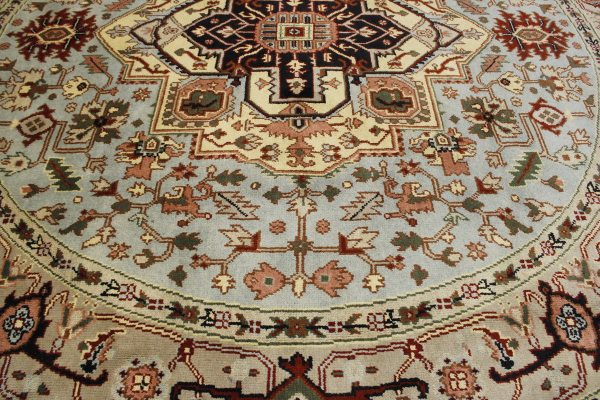 Tribal Indo Heriz rug border detail