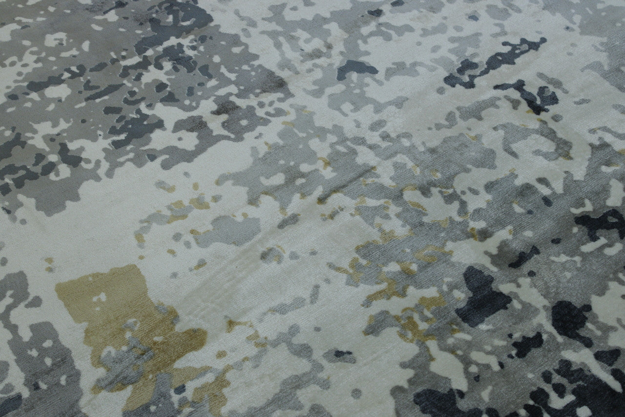 Modern Abstract Design rug border detail