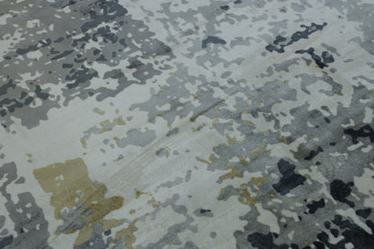 Modern Abstract Design rug border detail