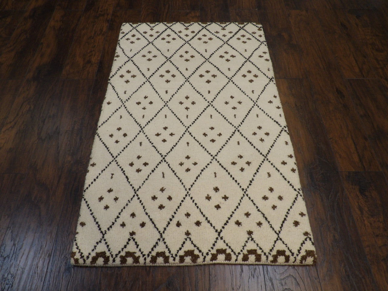 Close-up of wool pile, Brown & Beige rug