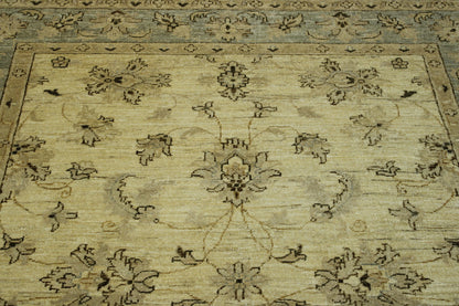 Close-up of wool pile, Gold & Gray rug