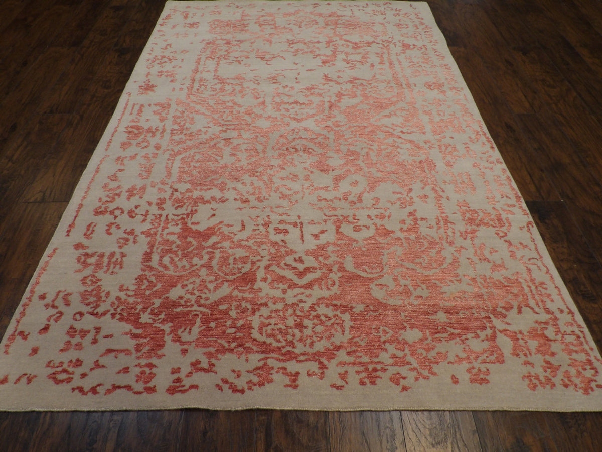 Close-up of wool-silk pile, Beige & Red rug