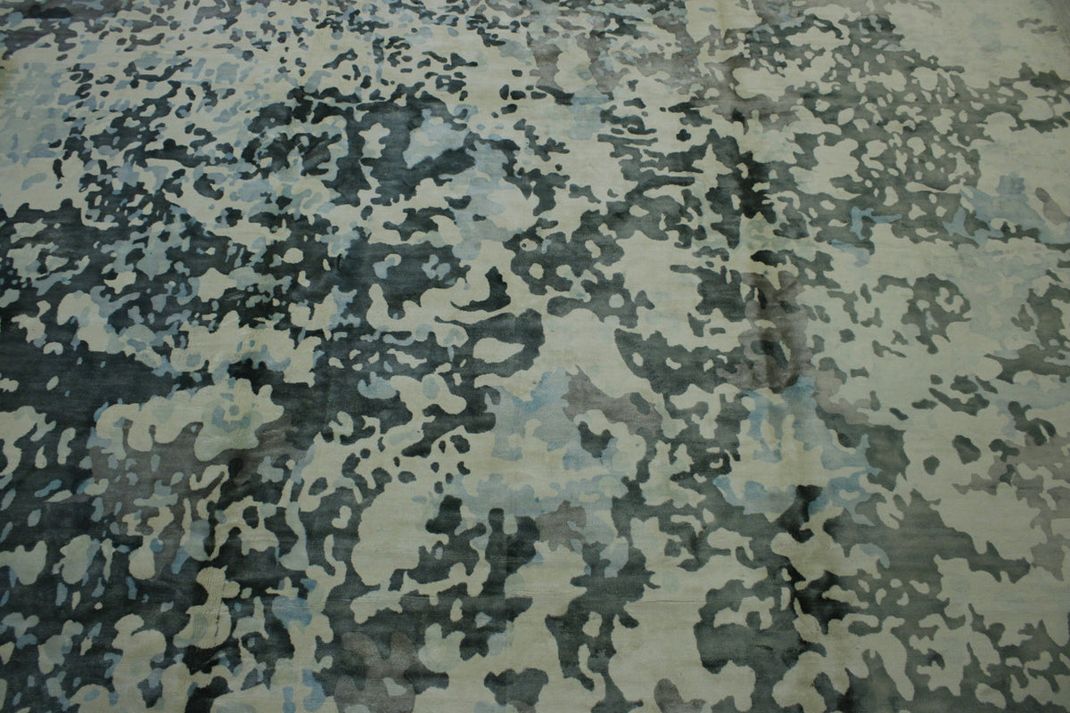 Close-up of silk pile, Beige rug