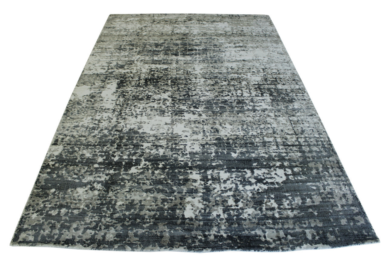 Modern Abstract Design rug border detail