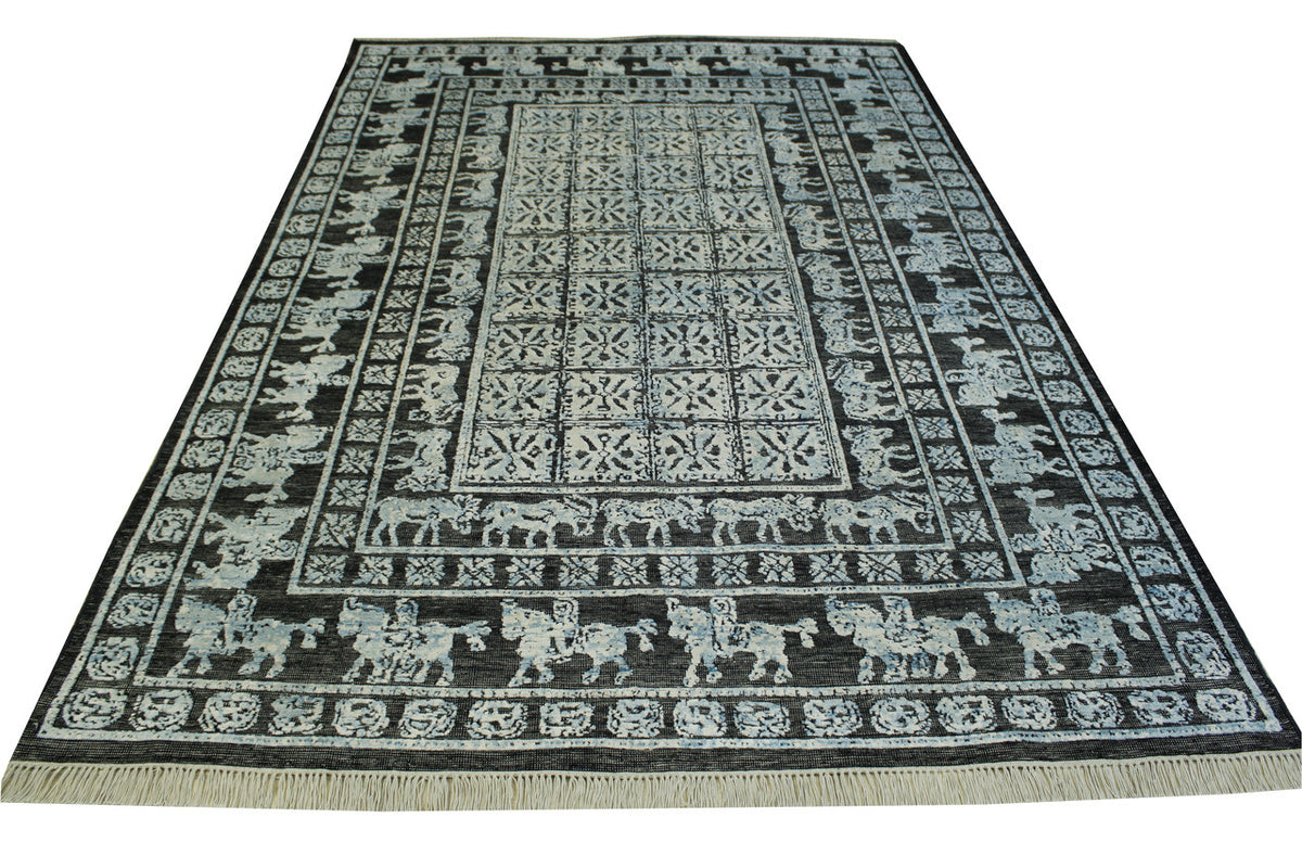 Tribal Sumack Wedding Design rug corner detail