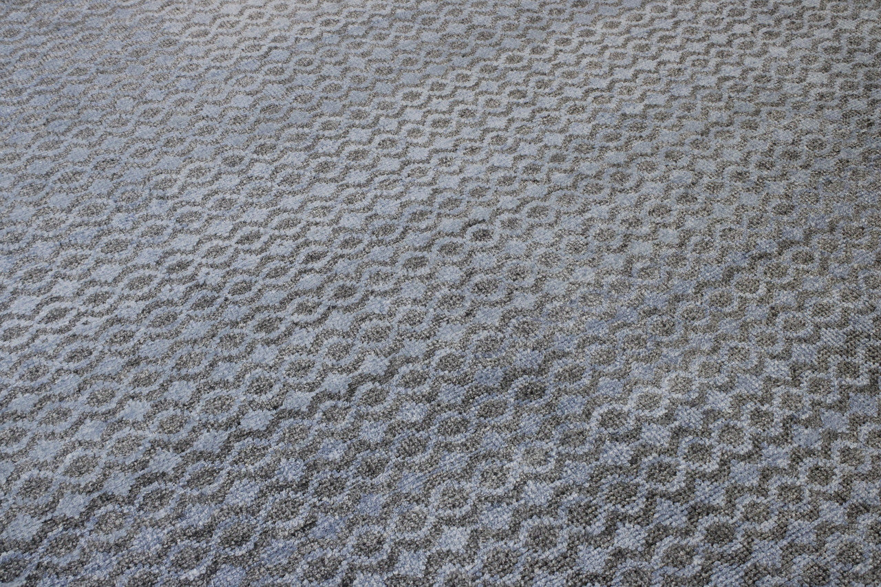 Modern Distressed Moroccan Design rug border detail
