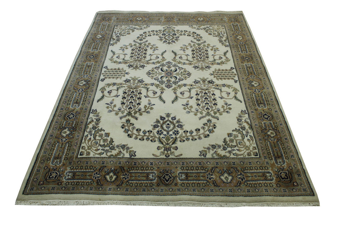 Traditional Farahan Design pattern detail