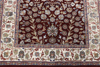 Traditional Fine Heraki rug corner detail