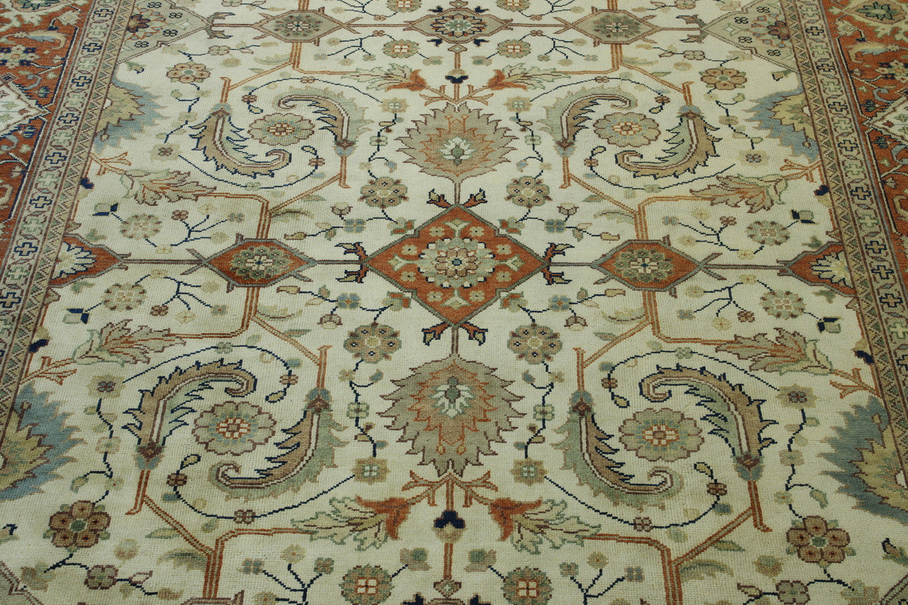 Tribal Hali Heriz rug border detail
