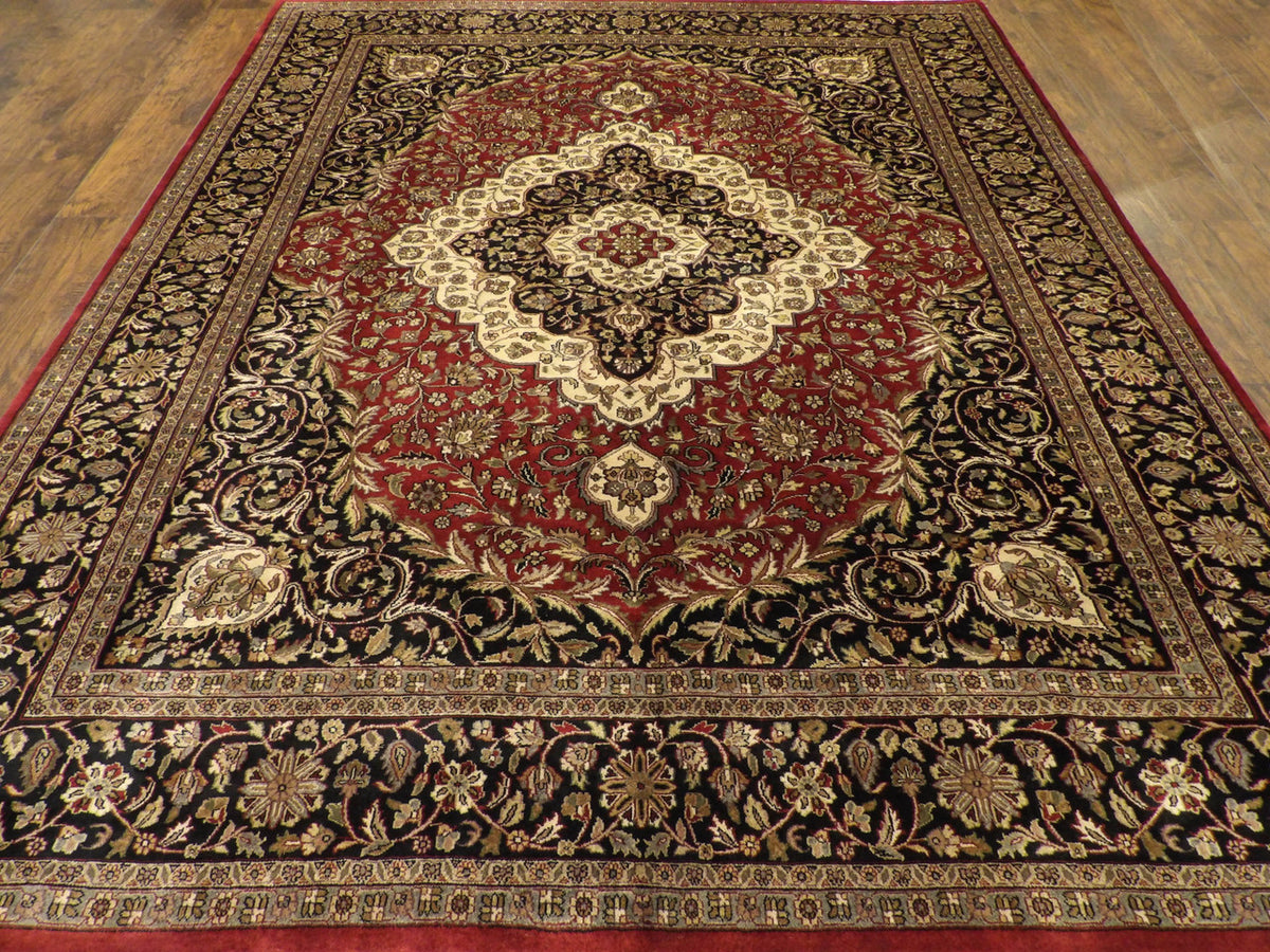 Fine Persian Tabriz rug corner detail