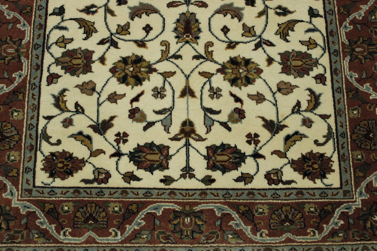 Full view of Traditional Indo Mahal rug