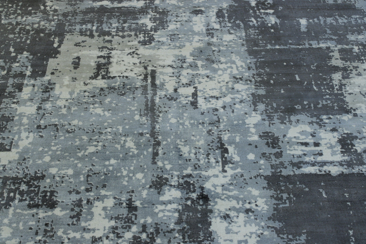 Close-up of silk pile, Blue & White rug