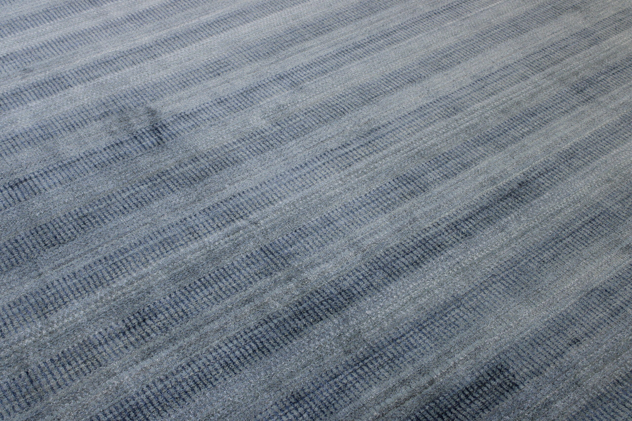 Modern Grass Design rug border detail