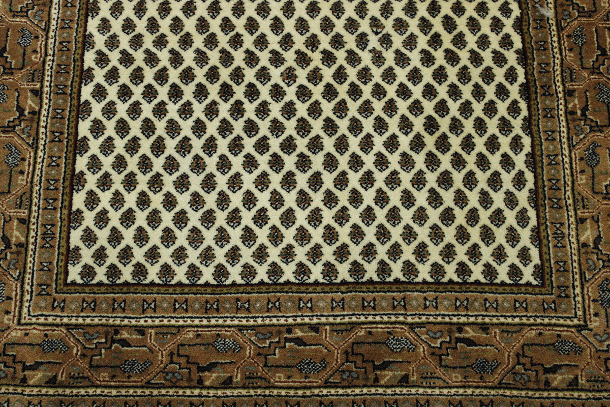 Back of Traditional Indo Mir hand-knotted rug