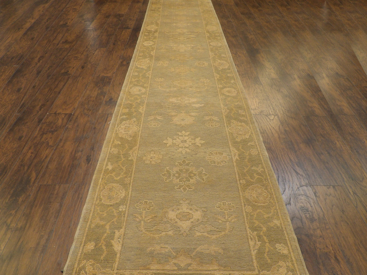 Oushak runner end detail
