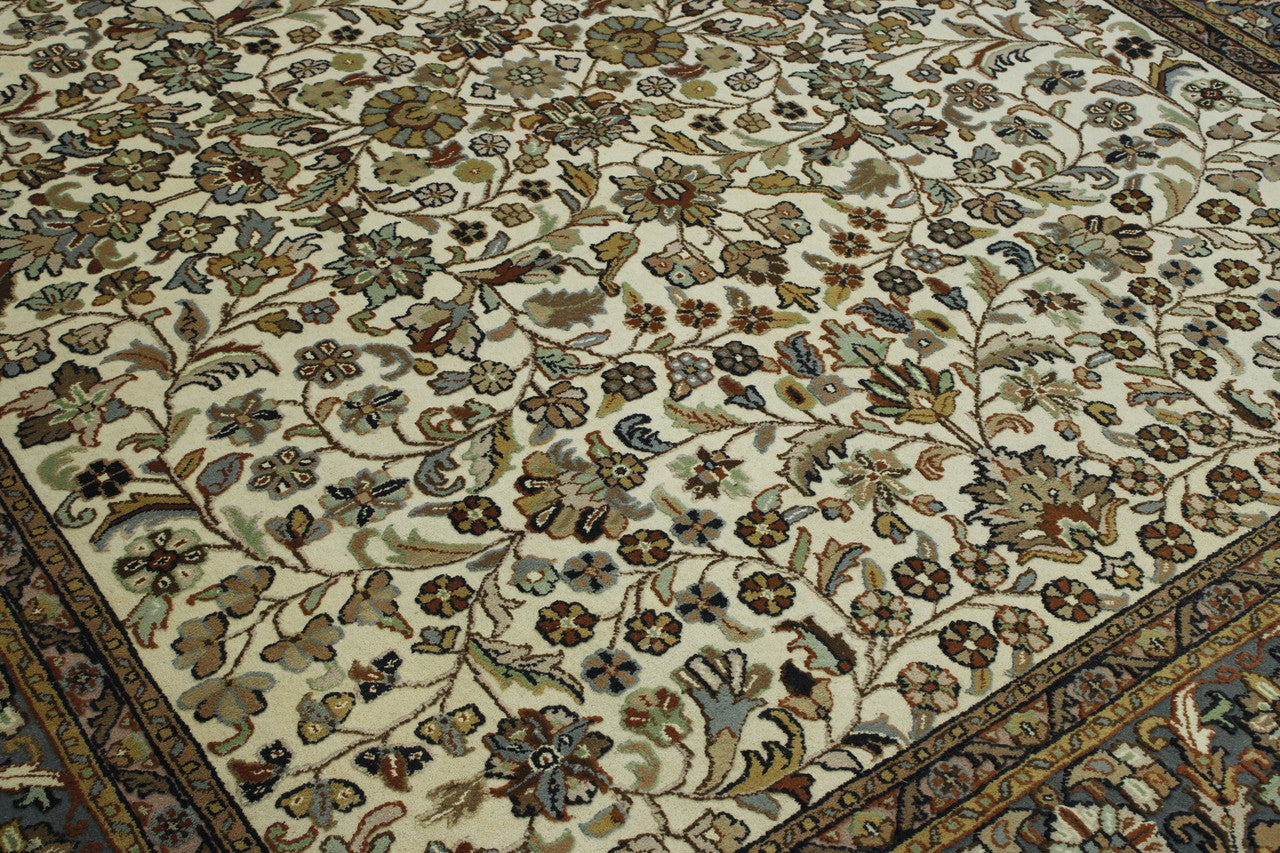 Brown & White Traditional Herake Design rug in room setting