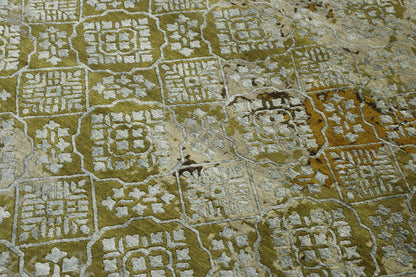 Close-up of wool-silk pile, Gold & Gray rug