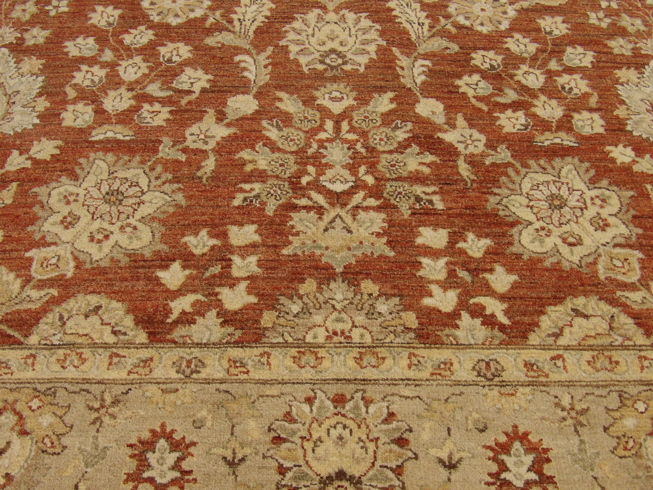 Oushak rug border detail