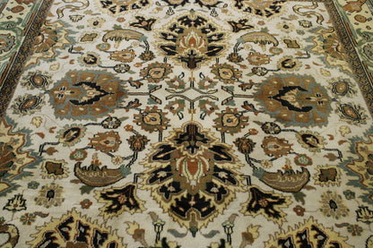 Traditional Indo Ziegler rug border detail