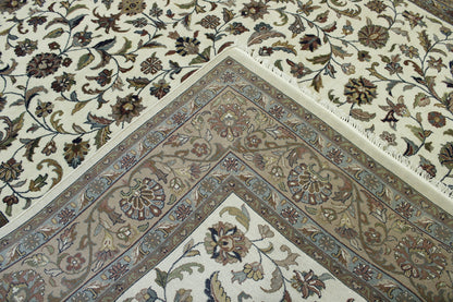 Traditional Fine Herati pattern detail