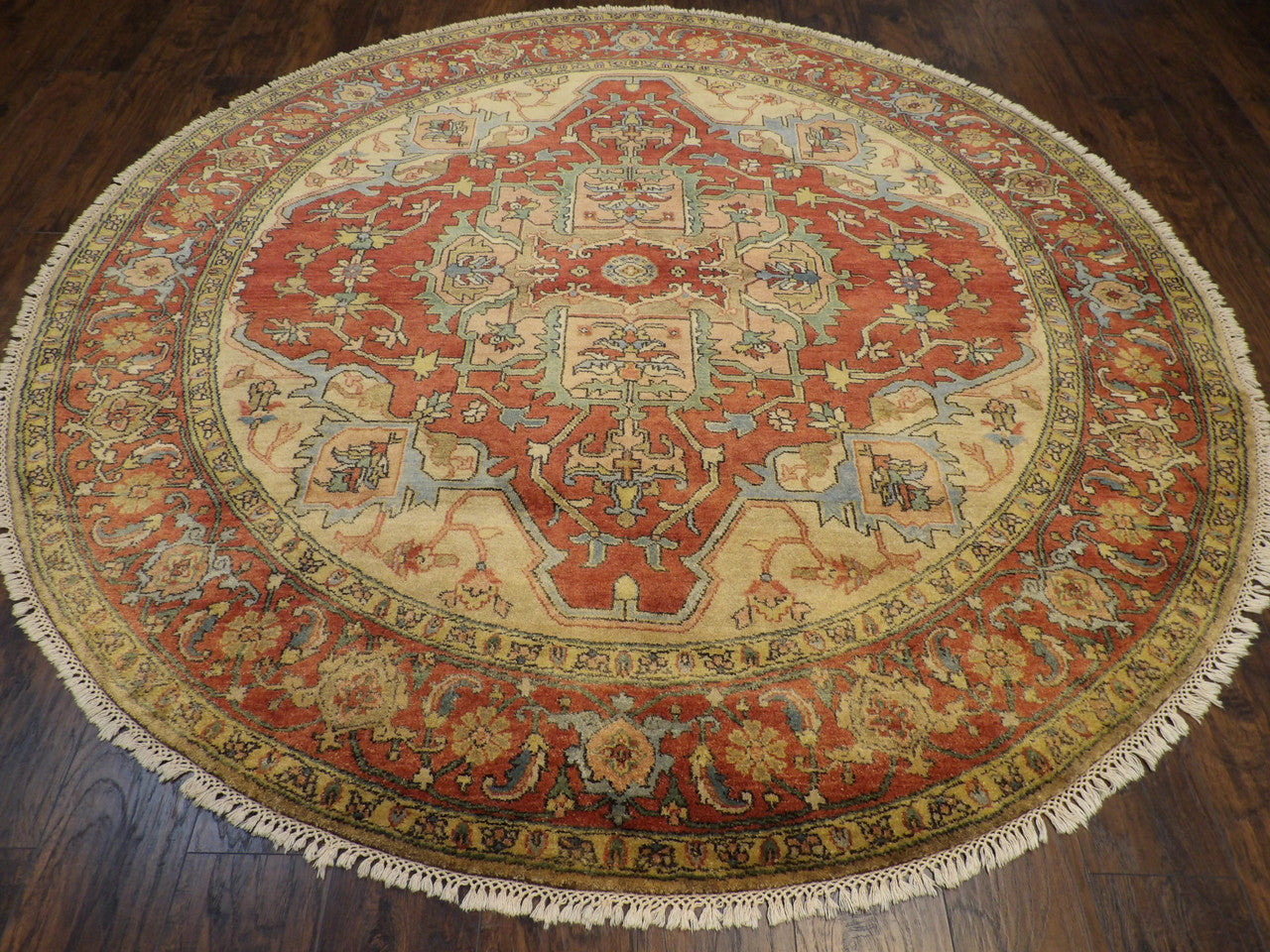 Close-up of fine knotting on Sherapi round rug
