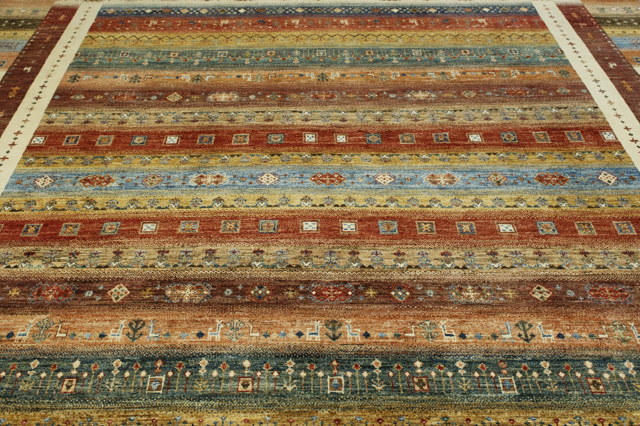 Close-up of wool pile, Multi-Color & Rust rug