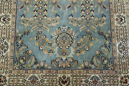 Traditional Indo Sharookh rug corner detail