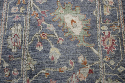 Oushak Colorful Chobi rug border detail