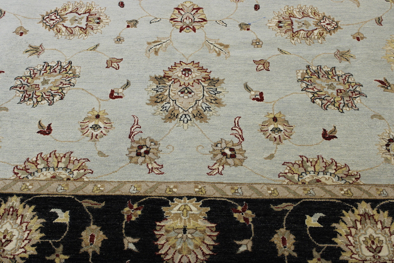 Oushak Indo Agra Chobi rug border detail