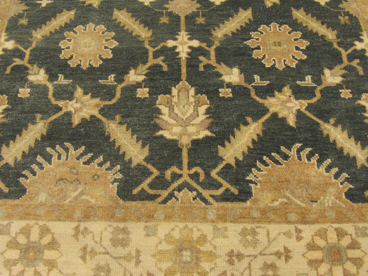 Oushak rug border detail