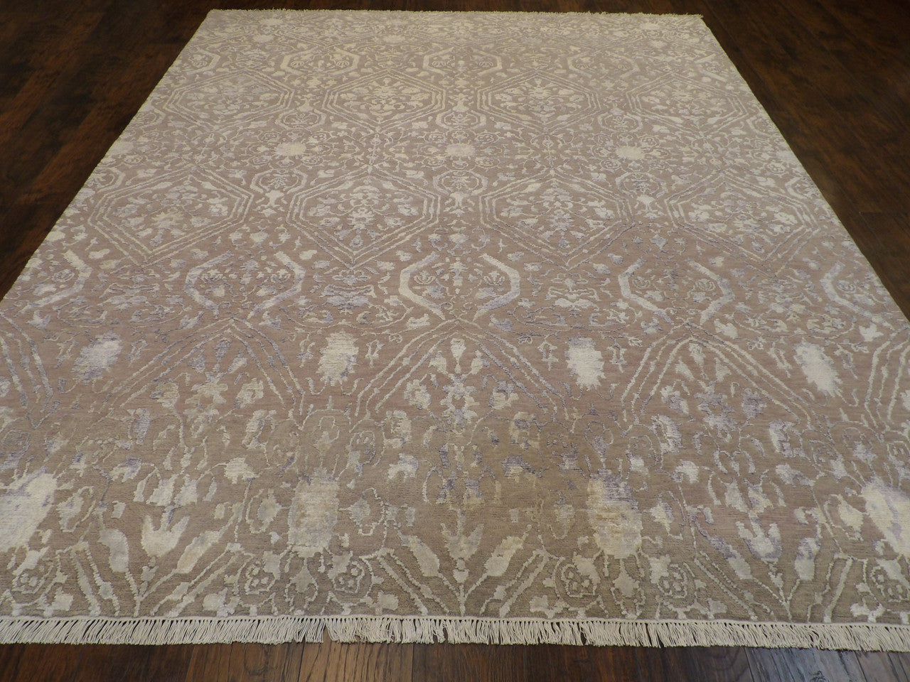 Transitional Ikat Design Carved High Low rug corner detail