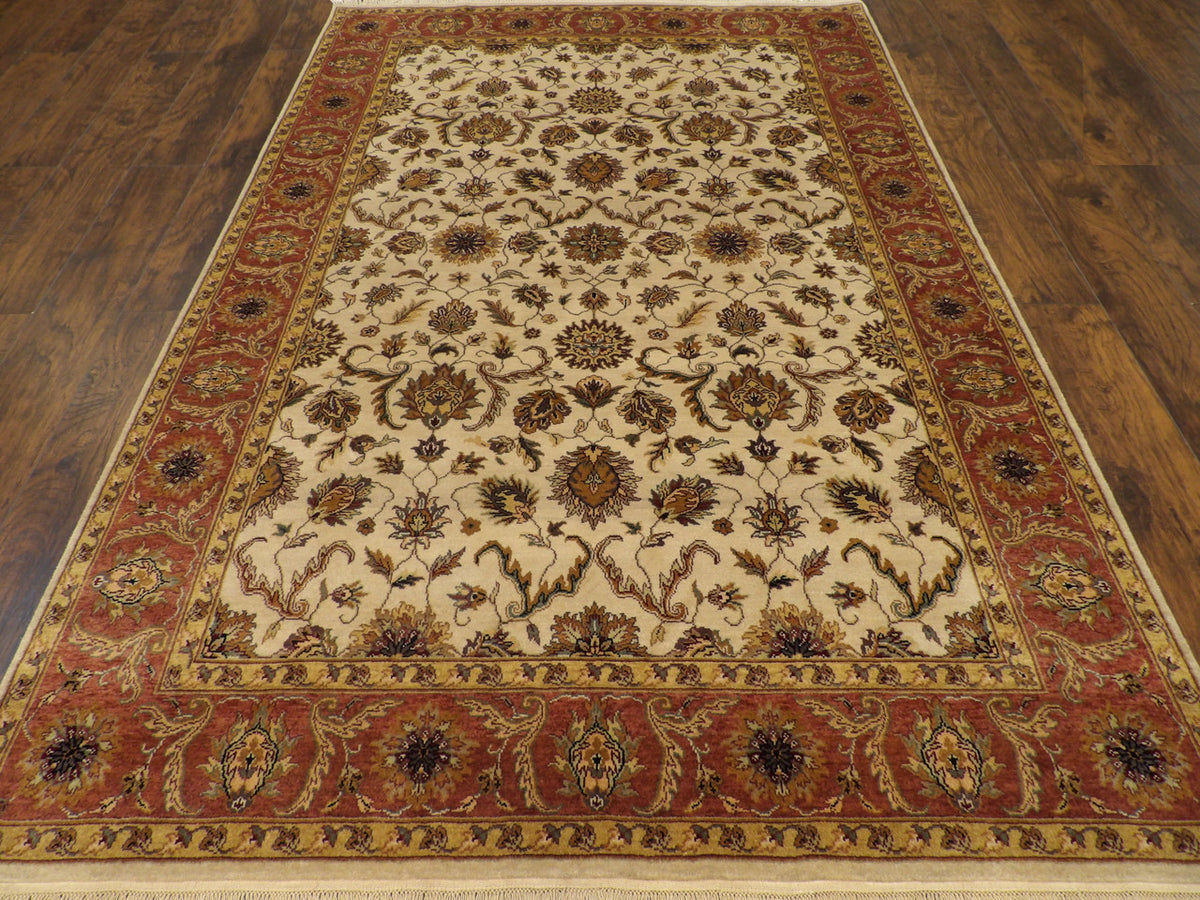 Close-up of wool pile, Beige & Pink rug