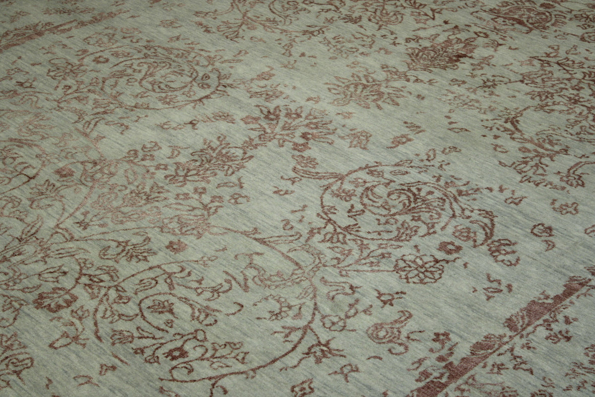 Transitional Abstract Broken Design rug corner detail