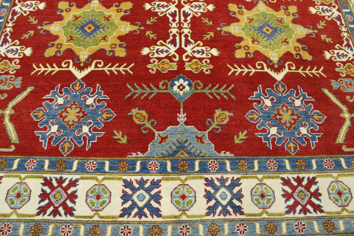 Close-up of wool pile, Beige & Red rug