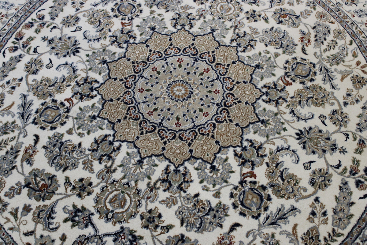 Traditional Indo Nain rug border detail