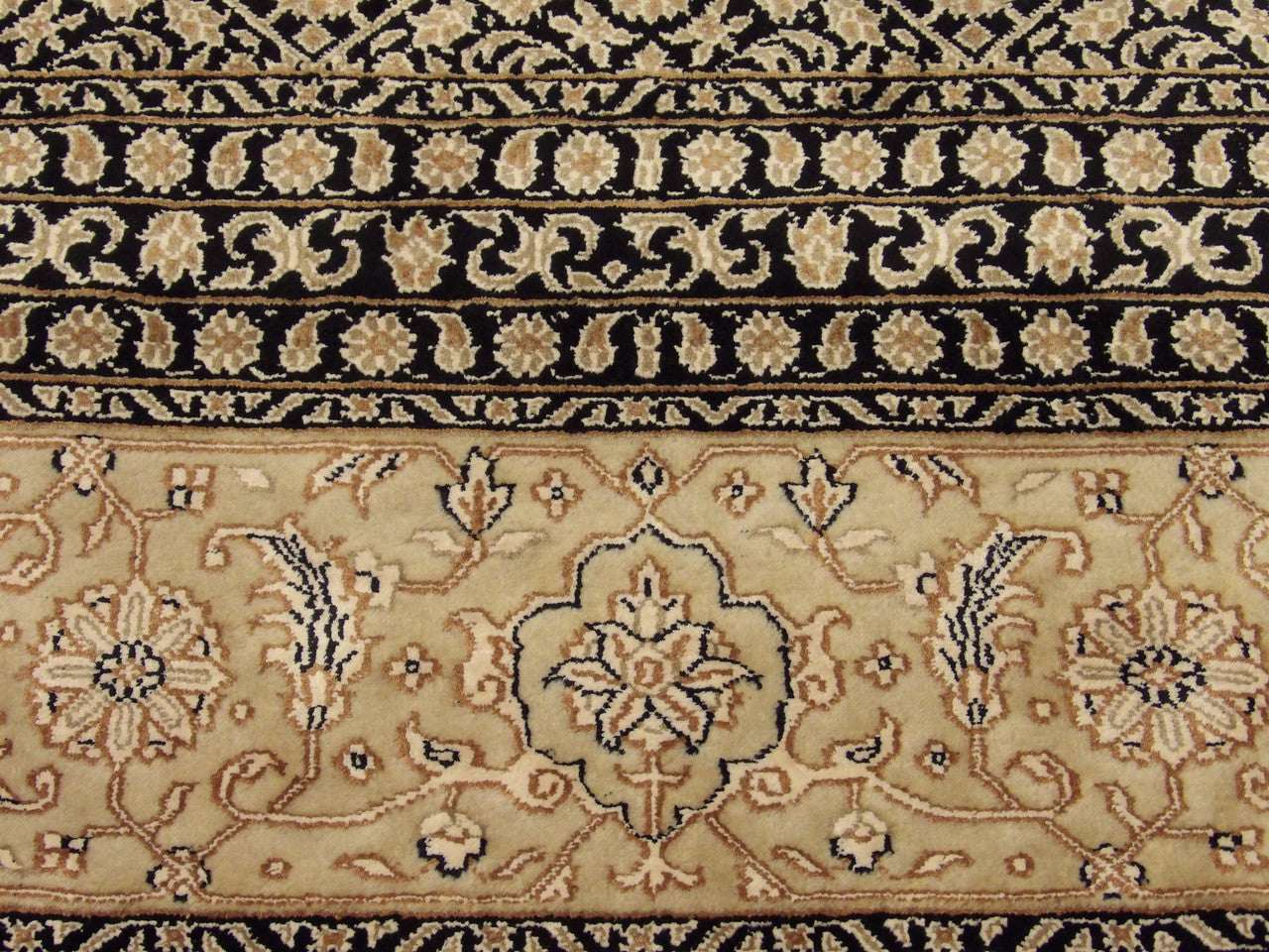 Herati Mir rug border detail