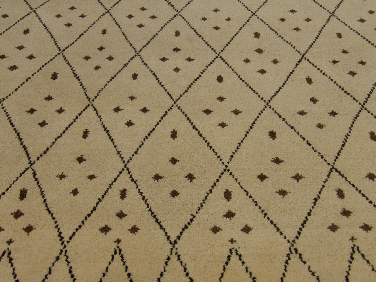 Tulu rug edge and pile depth detail