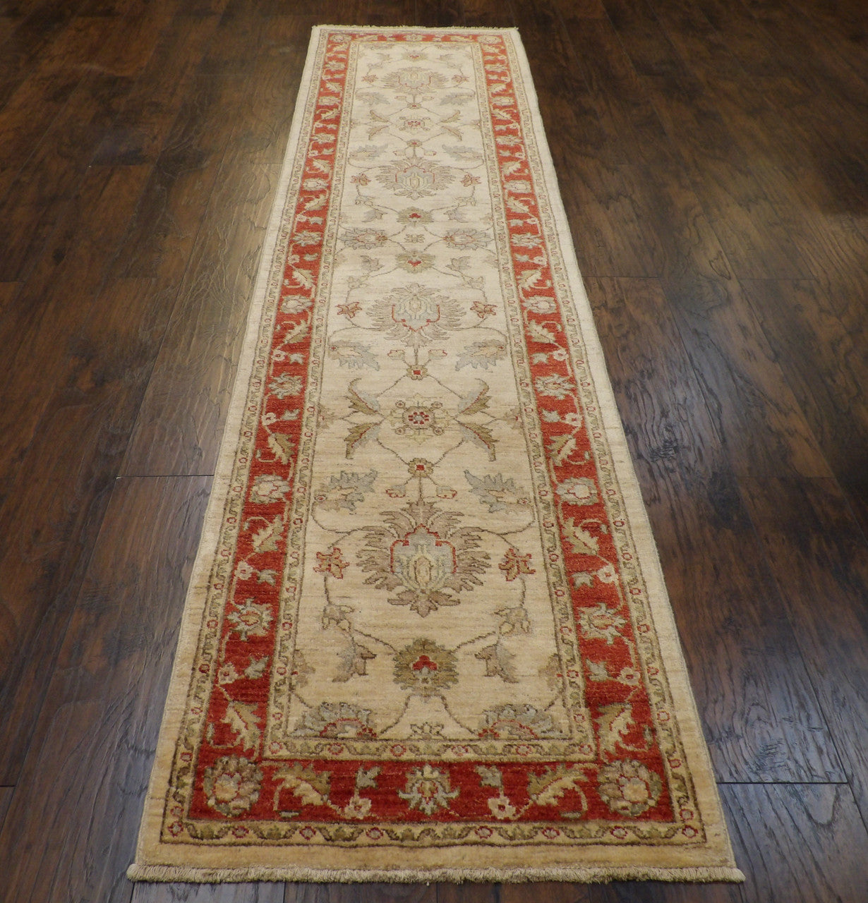 Oushak Chobi Natural Dye rug corner detail