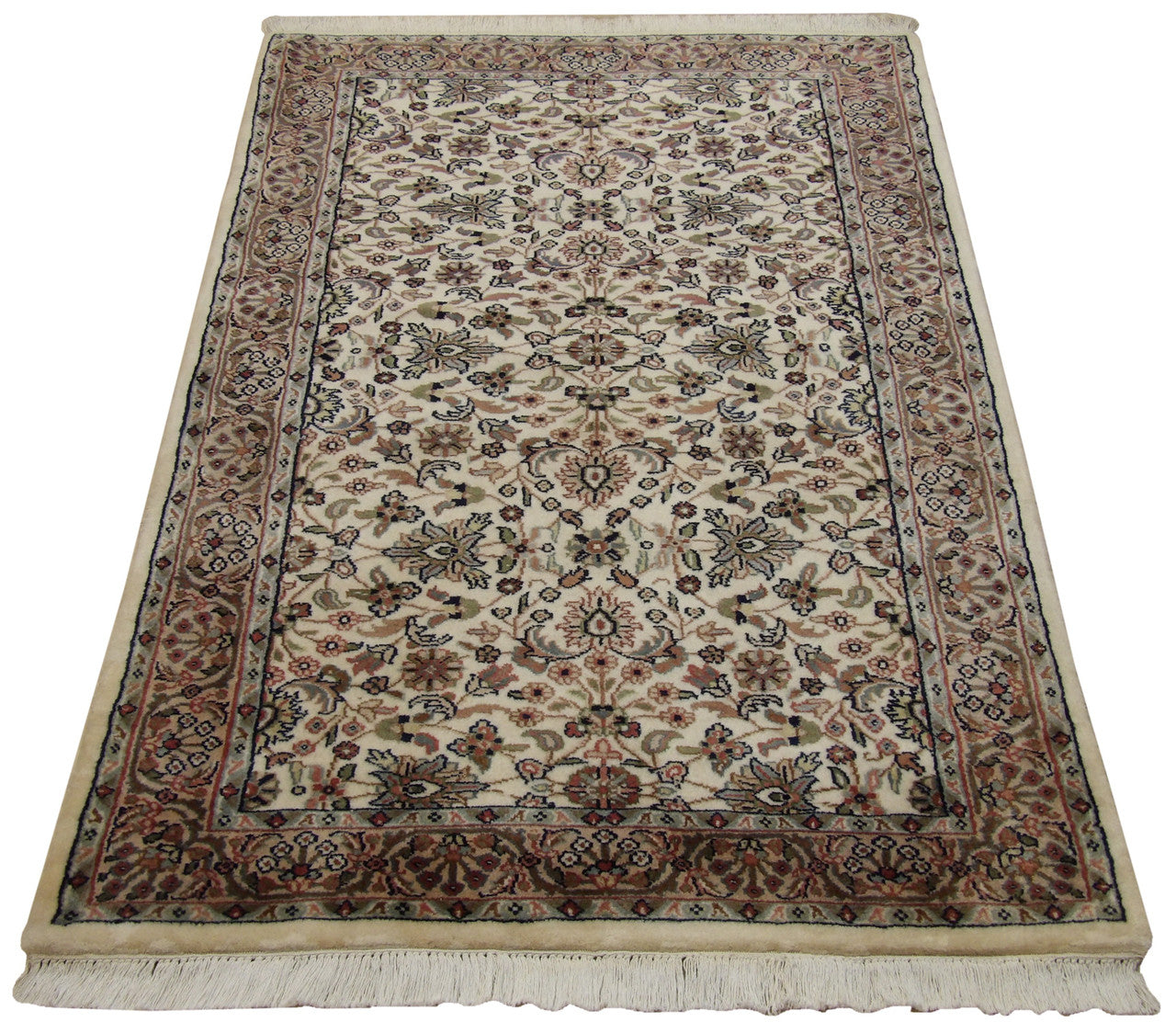 Persian Kashan rug border detail